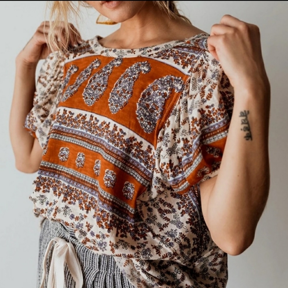 Free People paisley print jewel neck tee top M